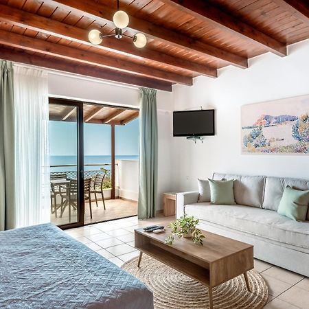 Superb Apartments Kriaras Sea View In Sfakia Khóra Sfakíon Esterno foto